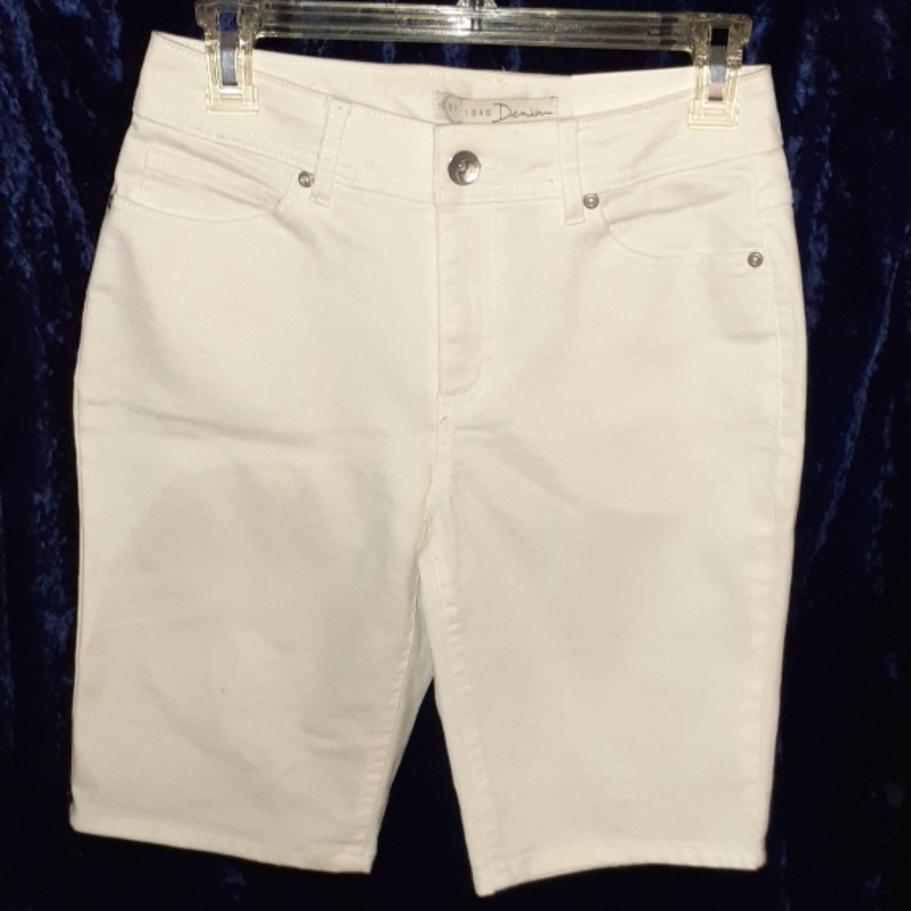 CATO White Denim Shorts Size 2
